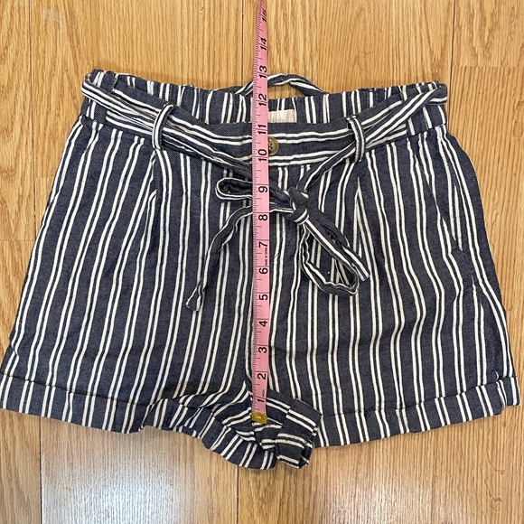 Altar’d State high rise navy blue and what striped cotton on shorts - Picture 6 of 7